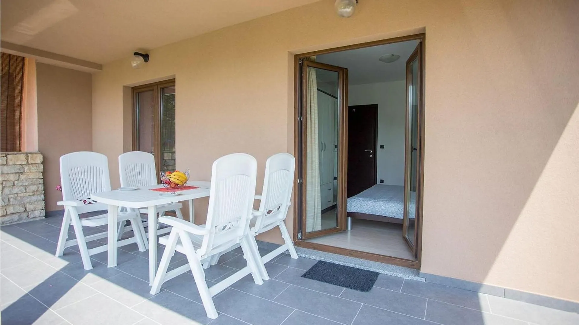 Milena 1 Apartment Frata Croatia